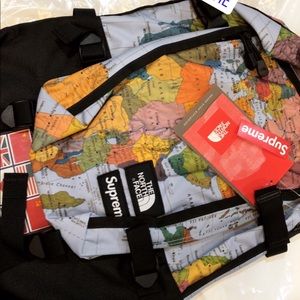 Brand new authentic Supreme x northface bag
